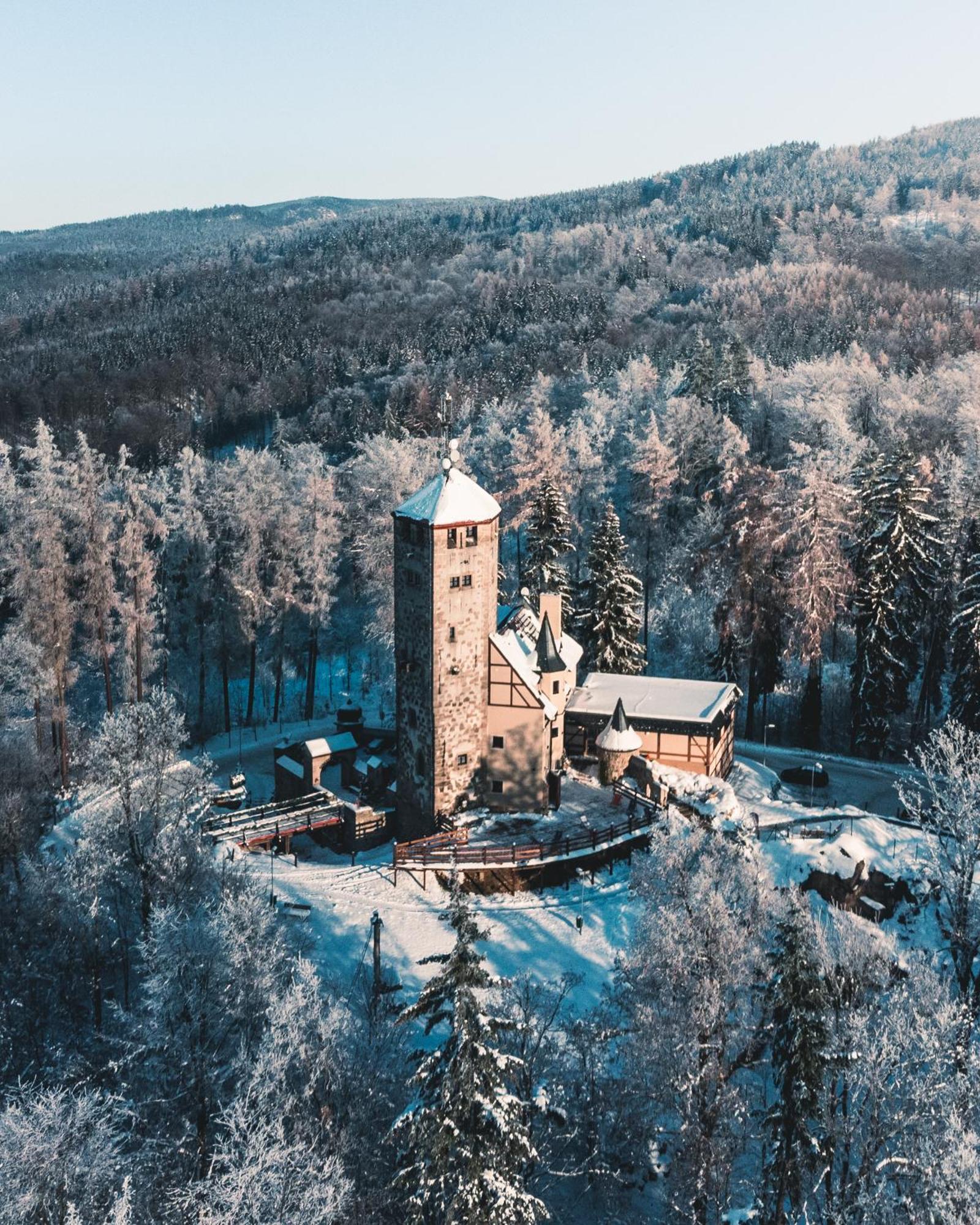 Wellness Hotel Liberecka Vysina Екстериор снимка